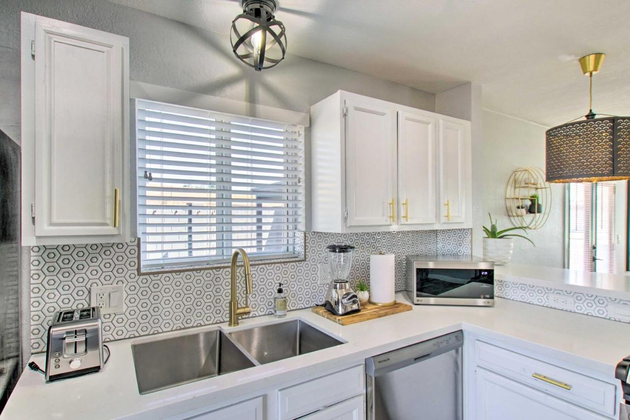 Charming Phoenix Home With Patio About 3 Miles To Dtwn! Exteriér fotografie